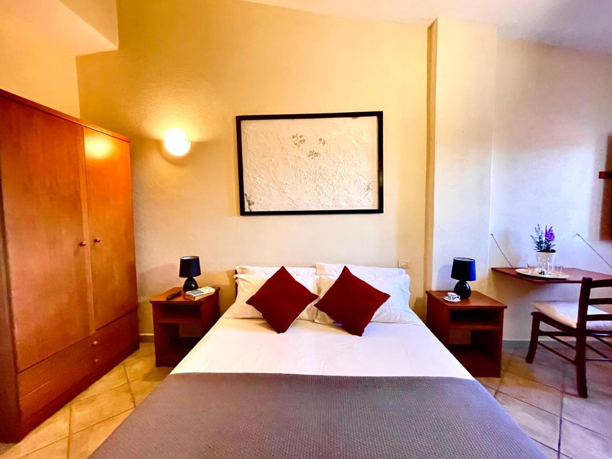 Hotel Velasole Posada  Bagian luar foto